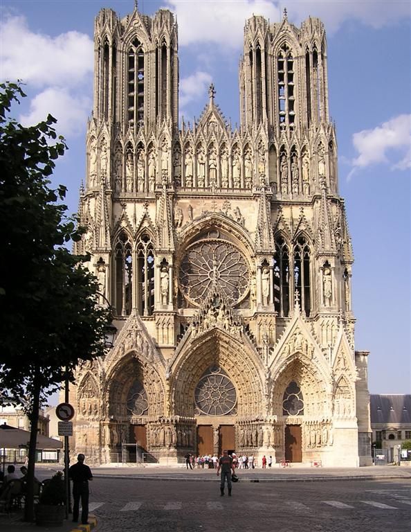 Proslulá gotická katedrála Notre-Dame v Remeši