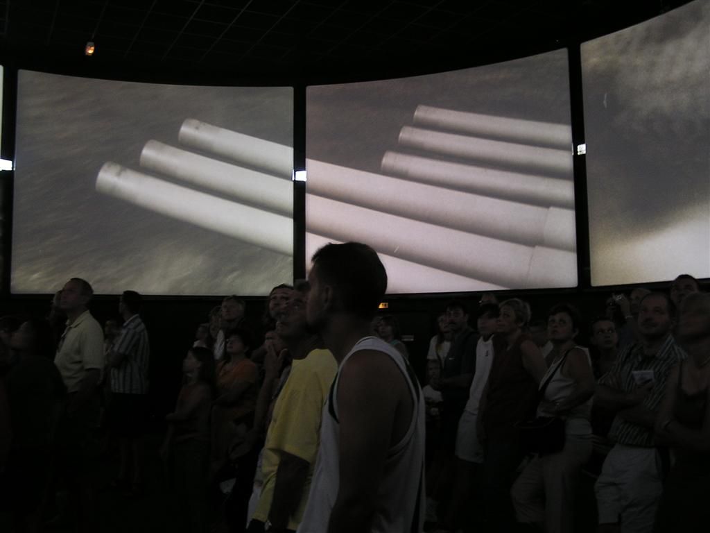 zbytky spojeneckého přístavu v Arromanches