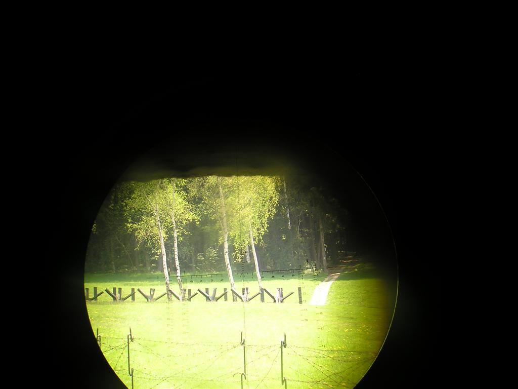 Březinka - kulomet,pohled střelce