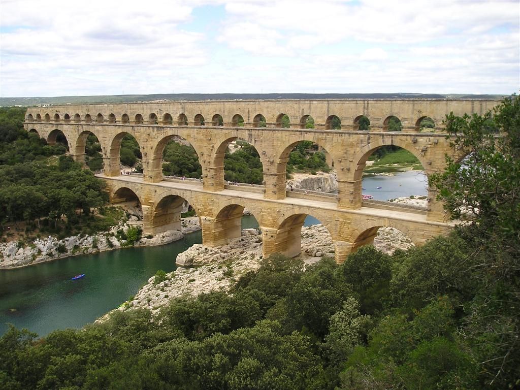 Akvadukt Pont du Gard