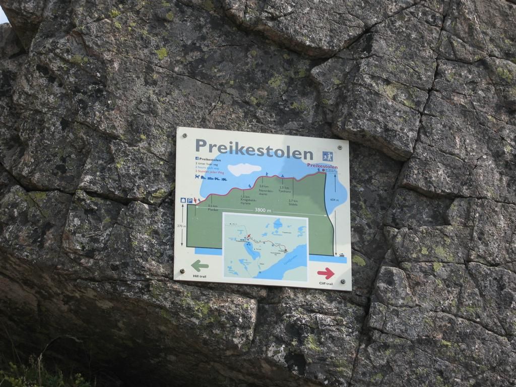 Norsko 2008 - Preikestolen