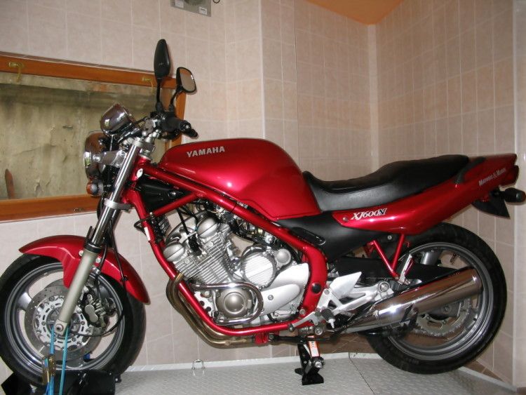 moje xj ještě v bazaru