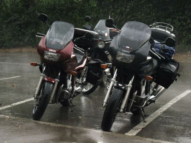2x   XJ900S