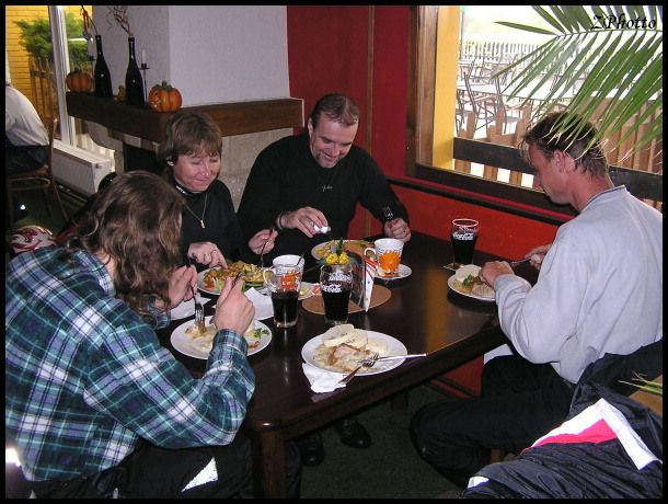 úsměvy nad plnými talíři